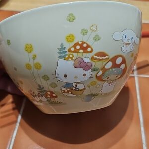 Hello Kitty Cream and Orange Bowl